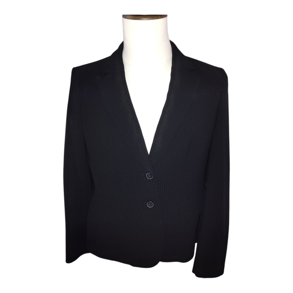 Jones New York Jackets & Blazers - Jones New York Black Pinstripe Blazer And Pants Women's Size 10 EUC